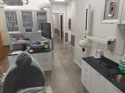 the dental exam room at Ellinwood Dental Care in Fort Wayne, IN